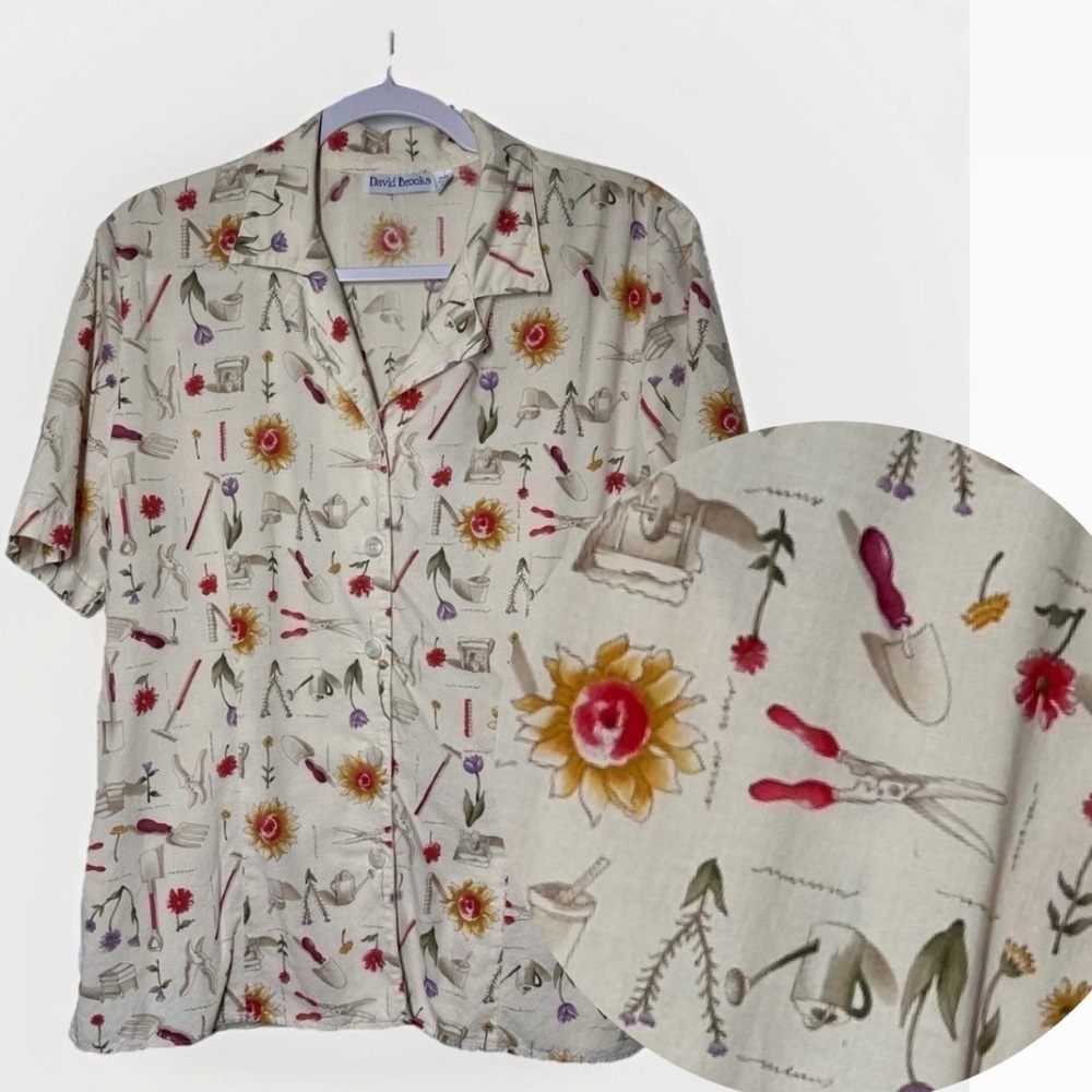 Vintage David Brooks Women's Top 10 Short Sleeve Floral Garden Button Sunflower